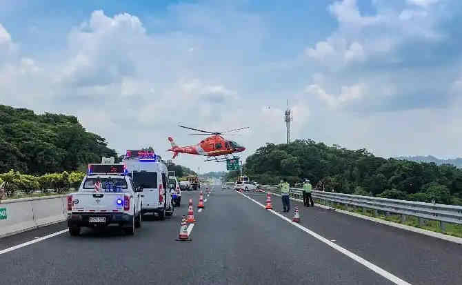 突泉高速公路汽车救援案例