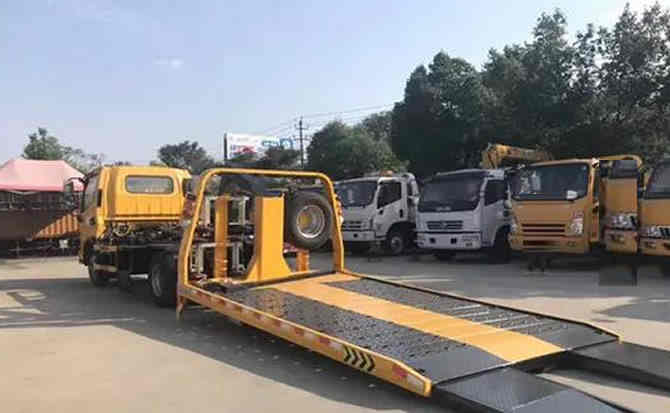 突泉汽车中途维修案例