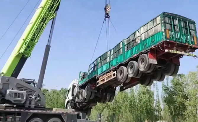 突泉道路脱困救援案例